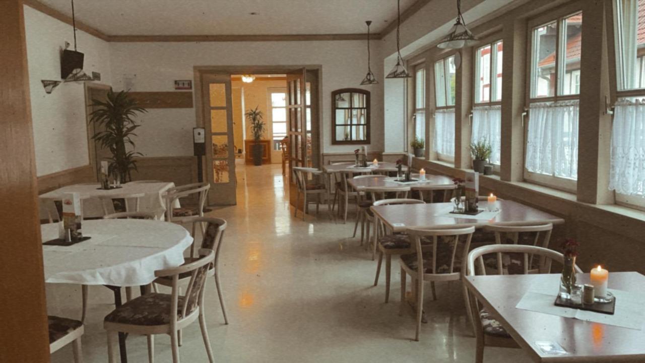 Hotel Zur Sonne Kirchhain Екстериор снимка